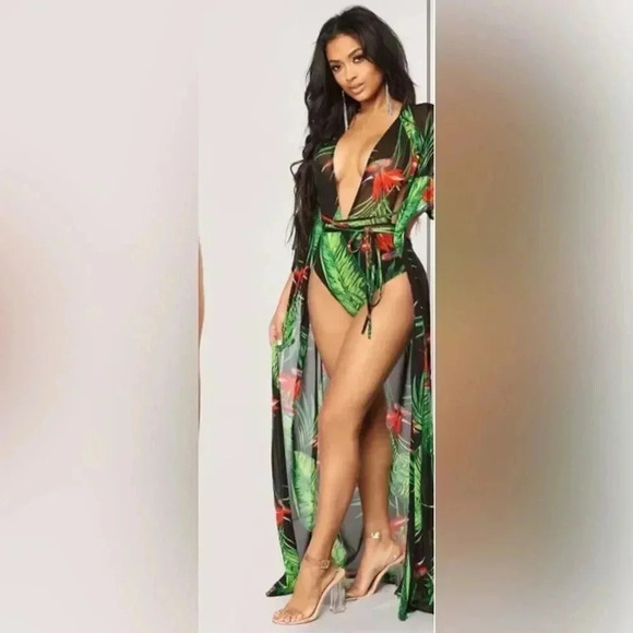 Tropical Black Cover-up - Picture 1 of 7